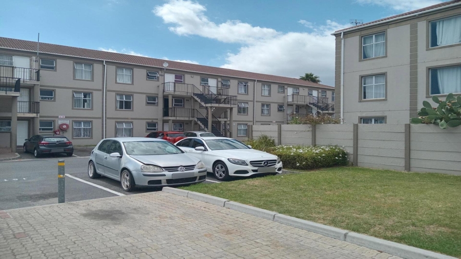 2 Bedroom Property for Sale in Guldenland Western Cape